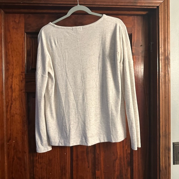 Rag & Bone Soft Gray Knit Top - Picture 3 of 4